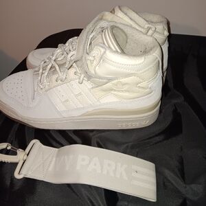 Women IVY PARK Adidas Off-White High-Top Sneakers